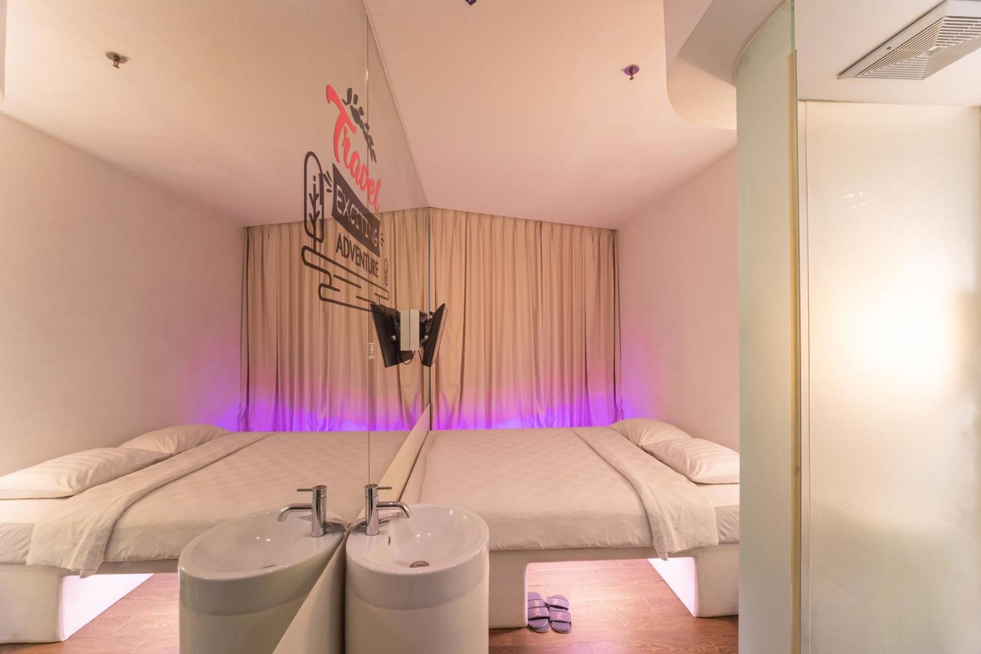 J Icon Hip Hotel Balikpapan  Dış mekan fotoğraf