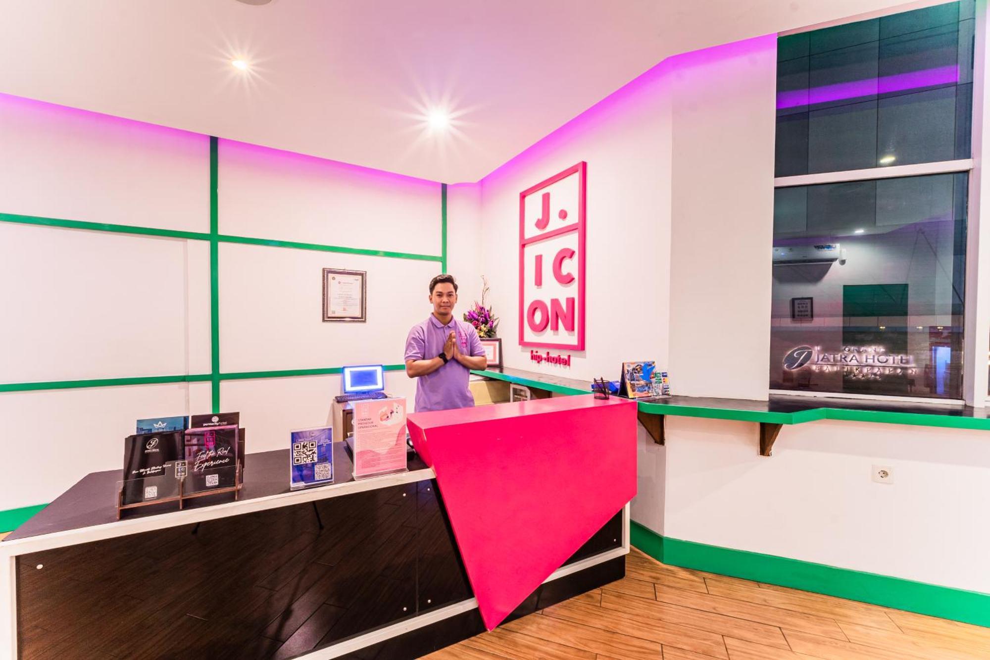 J Icon Hip Hotel Balikpapan  Dış mekan fotoğraf